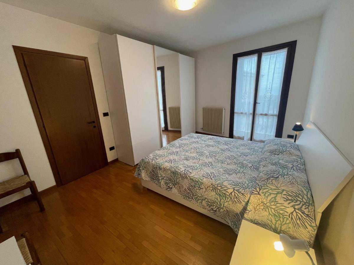 Appartement Trilocale Vista Mare Con 2 Bagni Nel Centro Storico - Agenzia Cocal à Caorle Extérieur photo